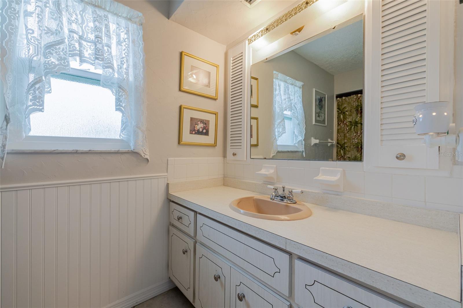 Image 14 of 24 For 199 Carlisle Avenue Nw