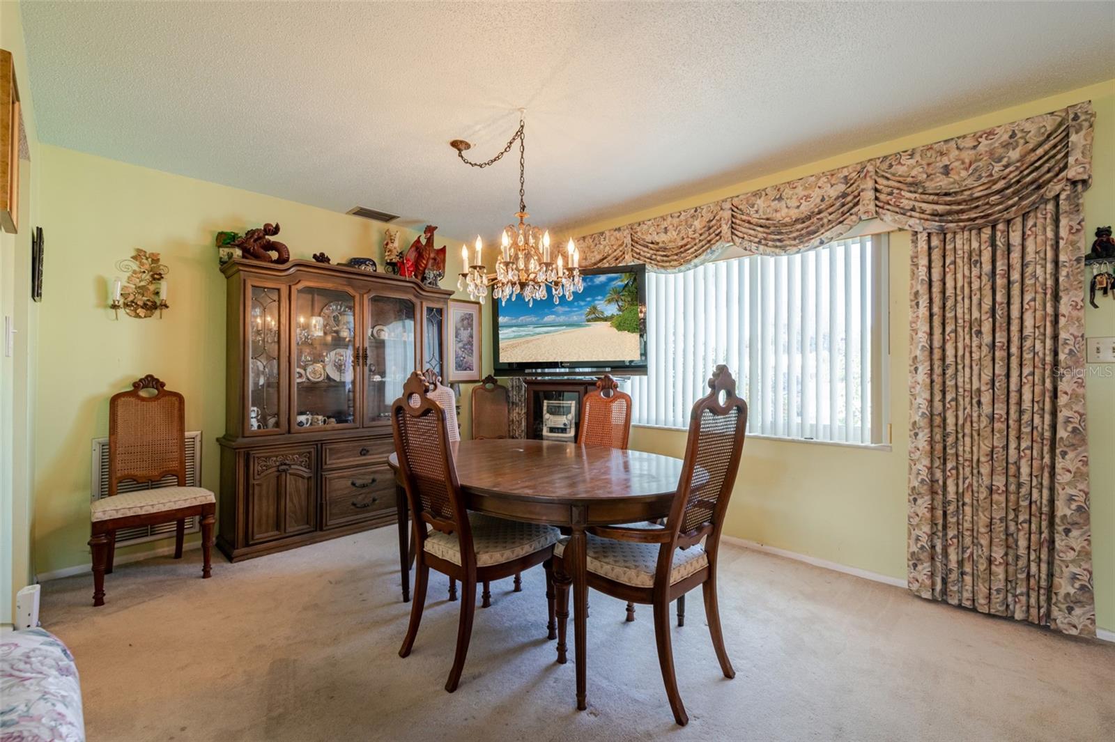 Image 8 of 24 For 199 Carlisle Avenue Nw