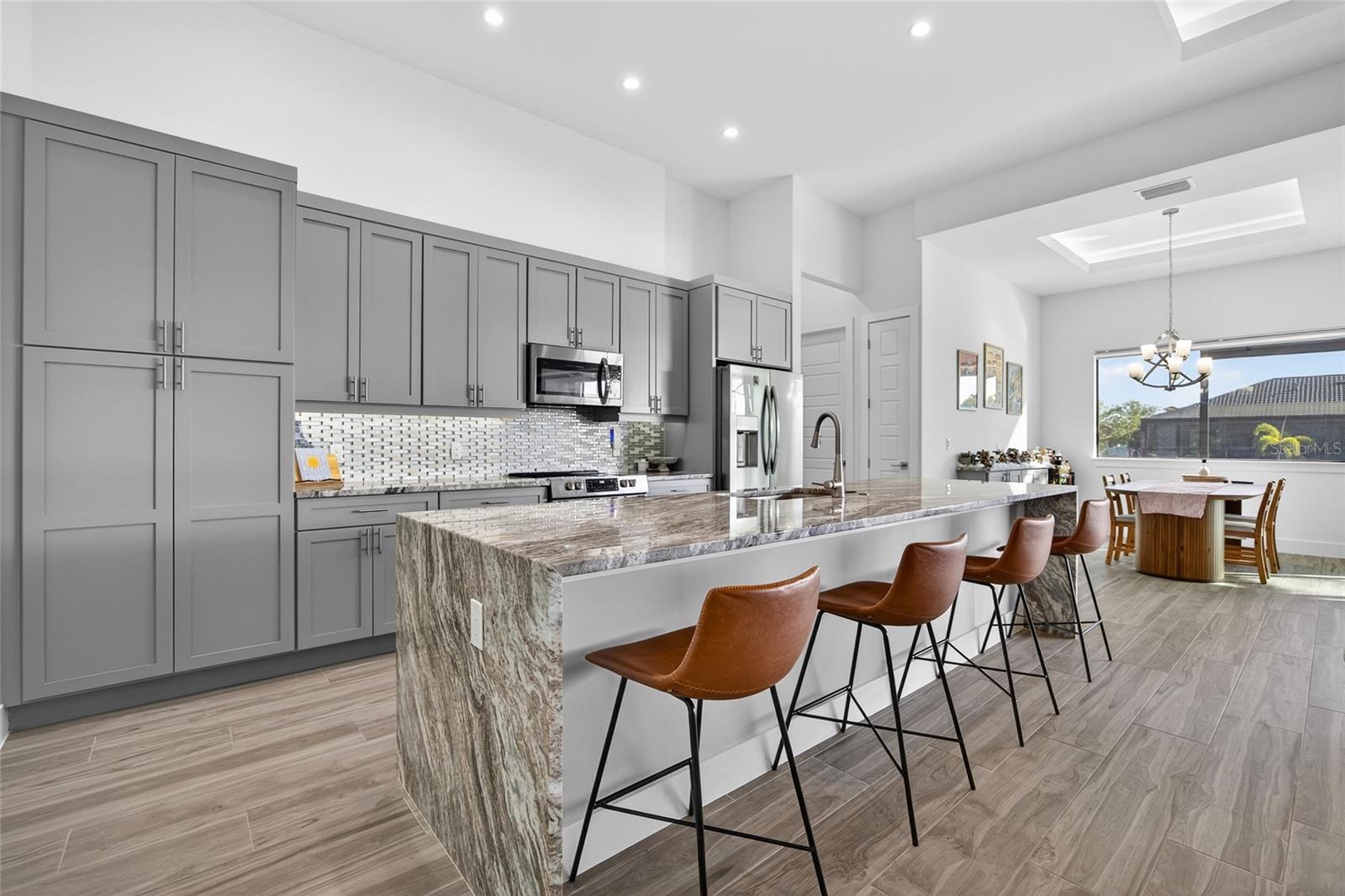 Image 10 of 38 For 2817 41st Avenue