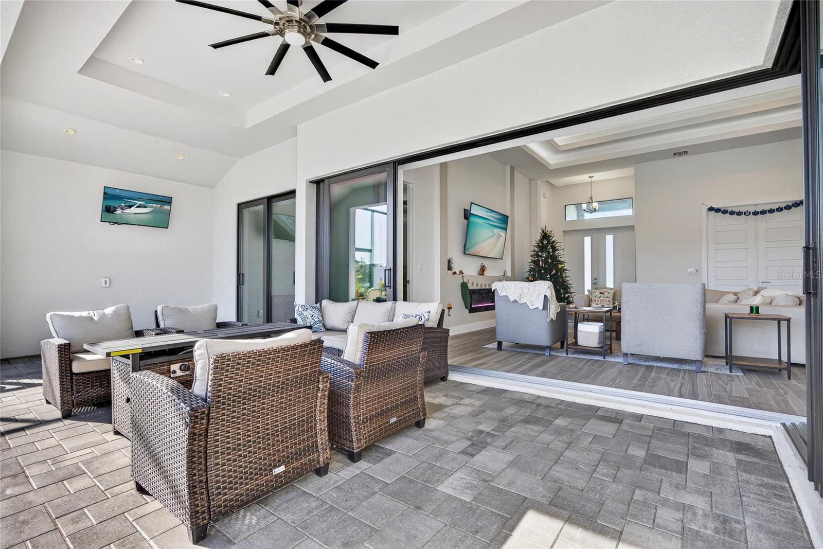 Image 26 of 38 For 2817 41st Avenue