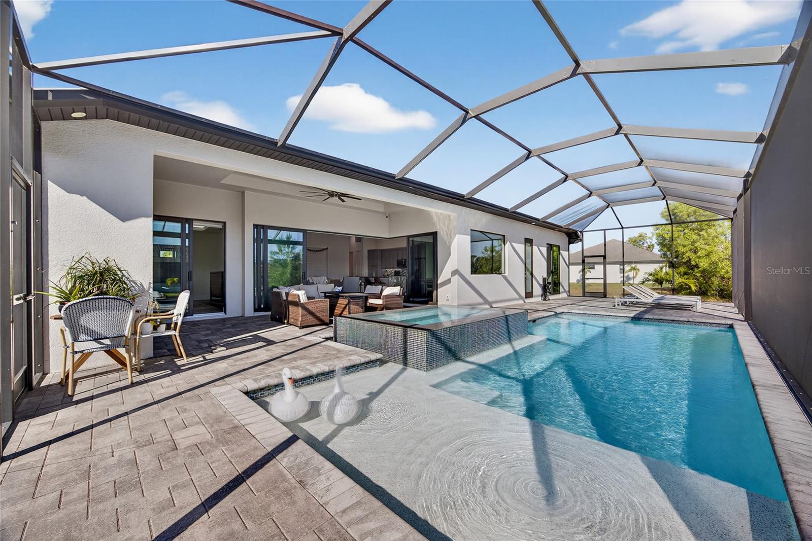 Image 28 of 38 For 2817 41st Avenue