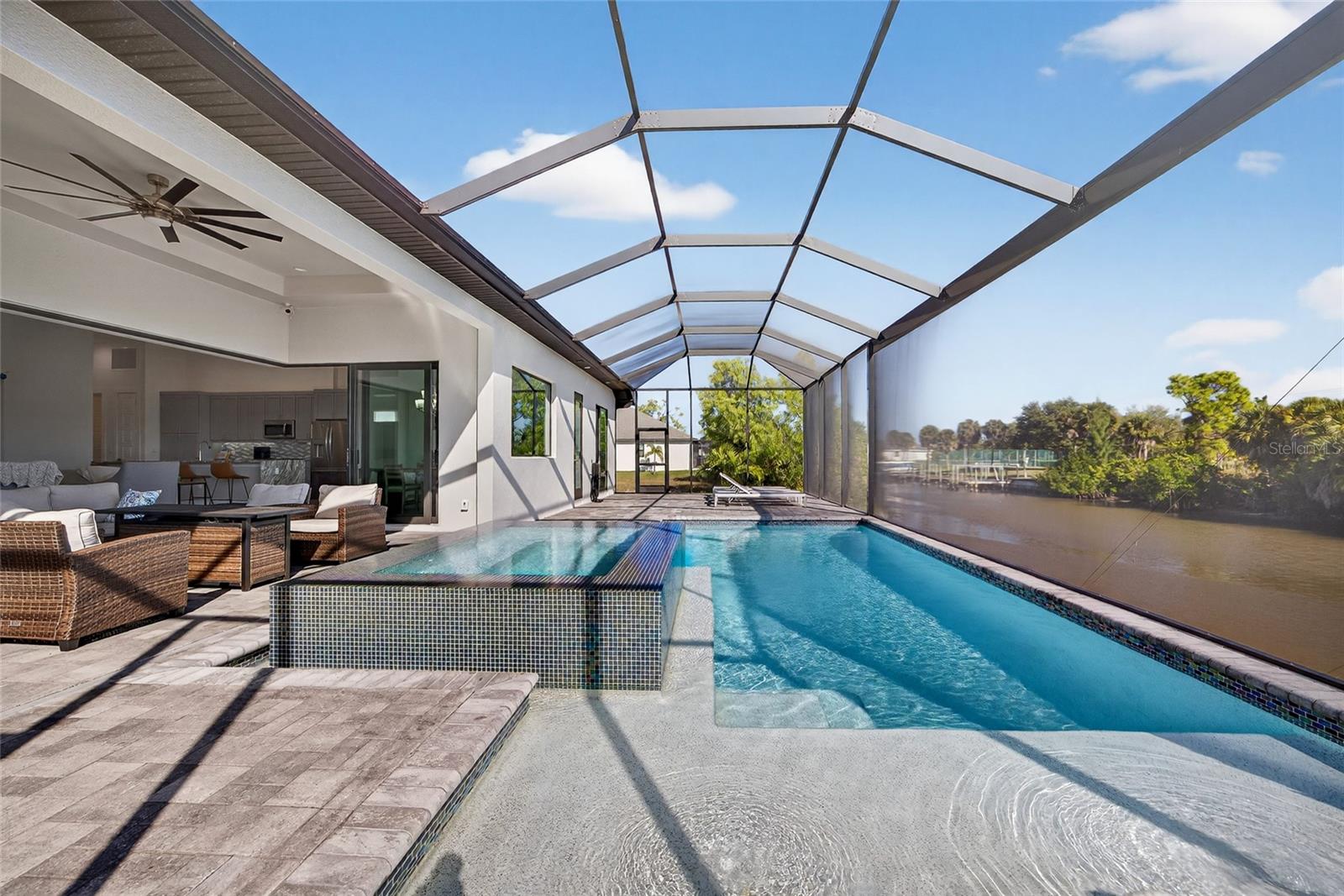 Image 3 of 38 For 2817 41st Avenue