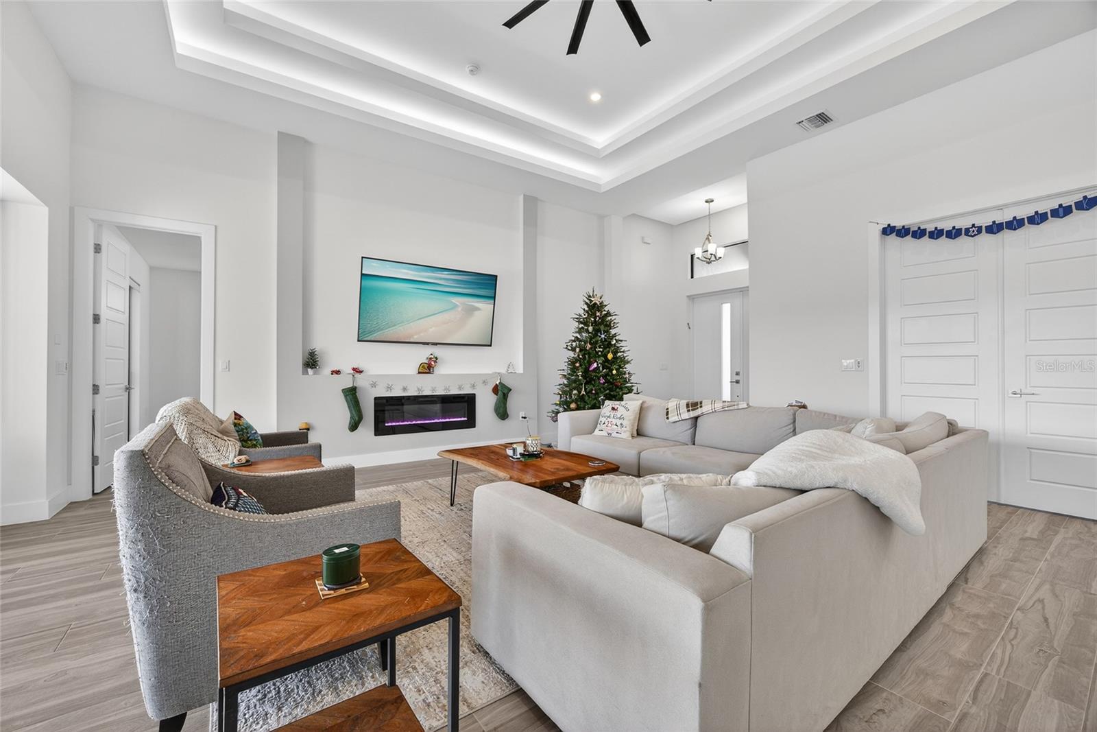 Image 5 of 38 For 2817 41st Avenue