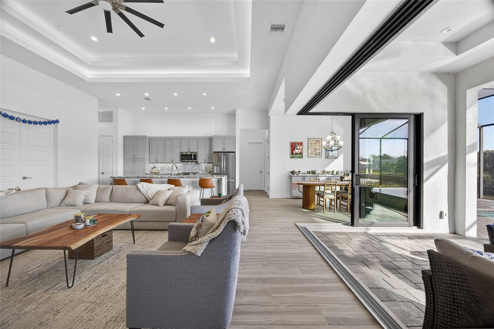 Image 6 of 38 For 2817 41st Avenue