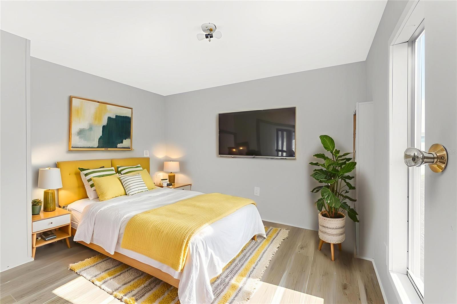 Image 12 of 39 For 7412 Beckley Street