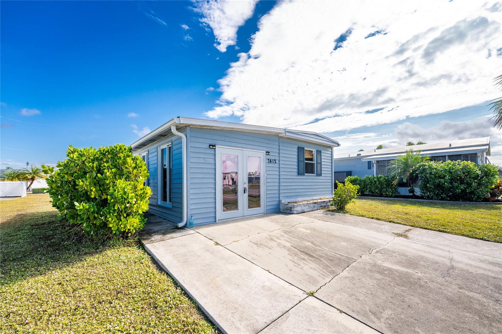 Image 2 of 39 For 7412 Beckley Street