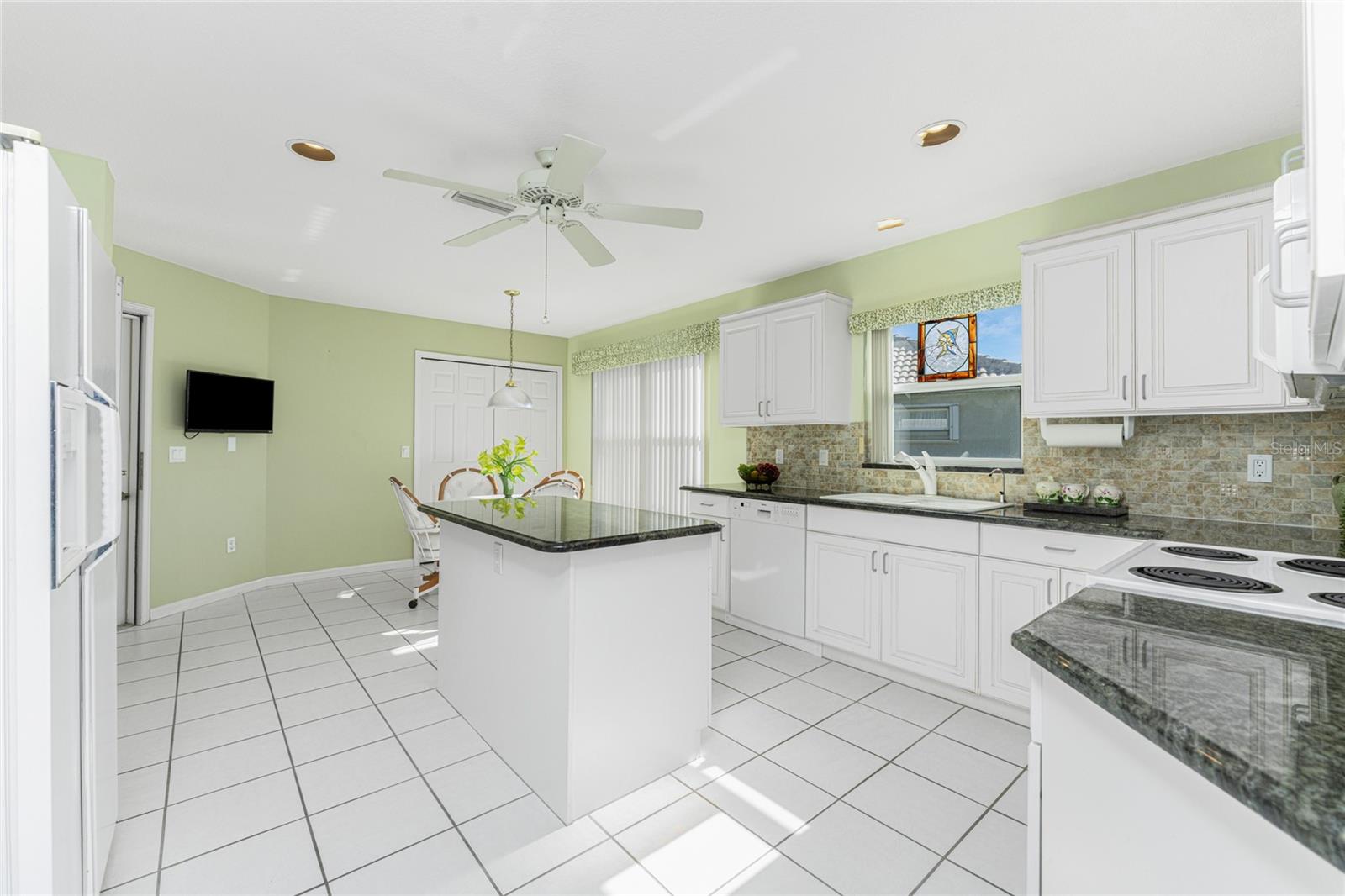 Image 17 of 50 For 229 Islamorada Boulevard