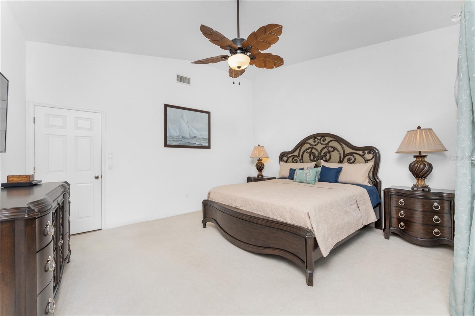 Image 23 of 50 For 229 Islamorada Boulevard