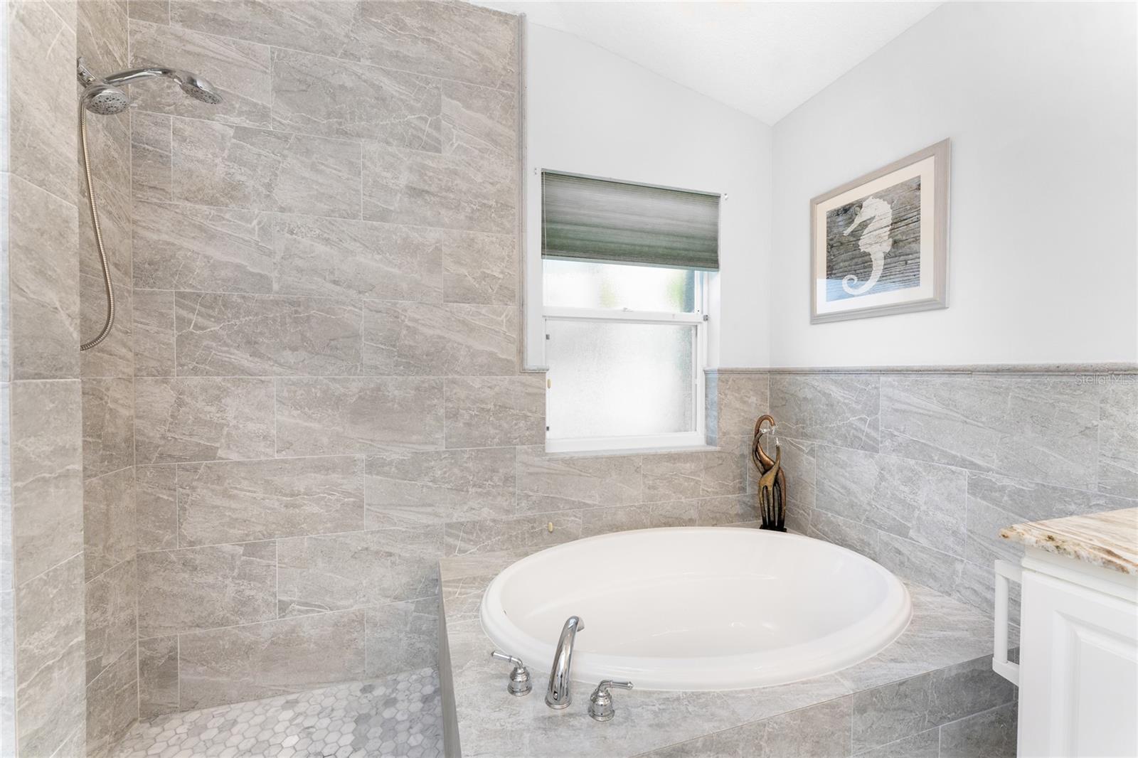 Image 25 of 50 For 229 Islamorada Boulevard