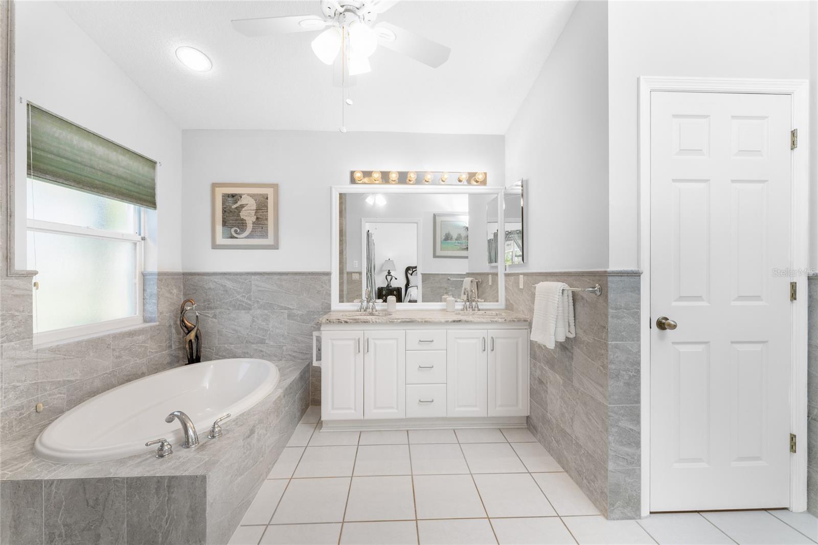 Image 26 of 50 For 229 Islamorada Boulevard