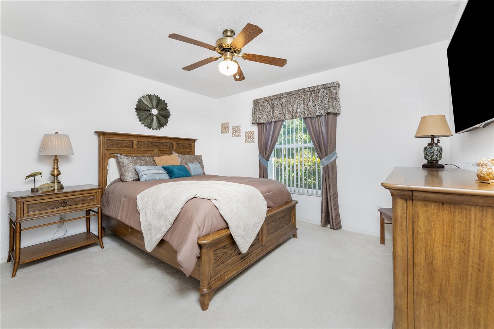 Image 28 of 50 For 229 Islamorada Boulevard