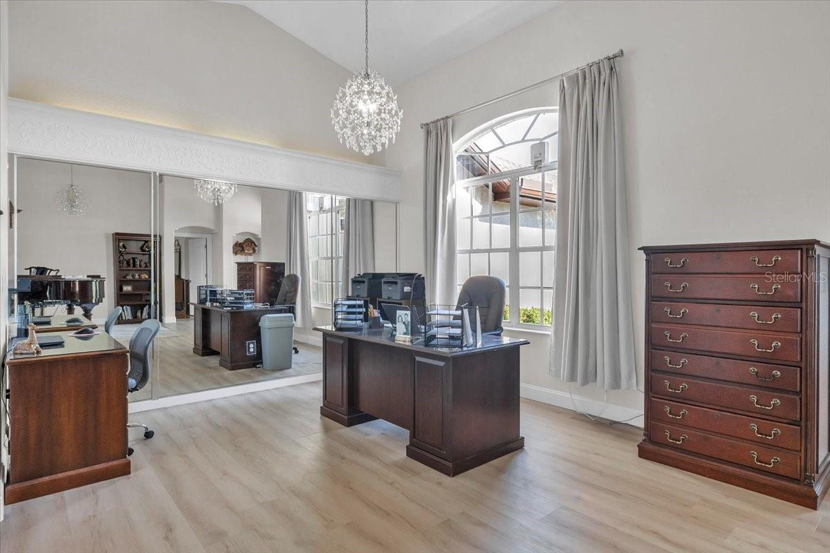 Image 13 of 90 For 8553 Aviary Road