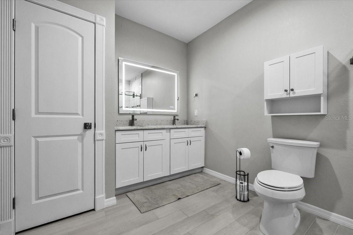 Image 48 of 90 For 8553 Aviary Road