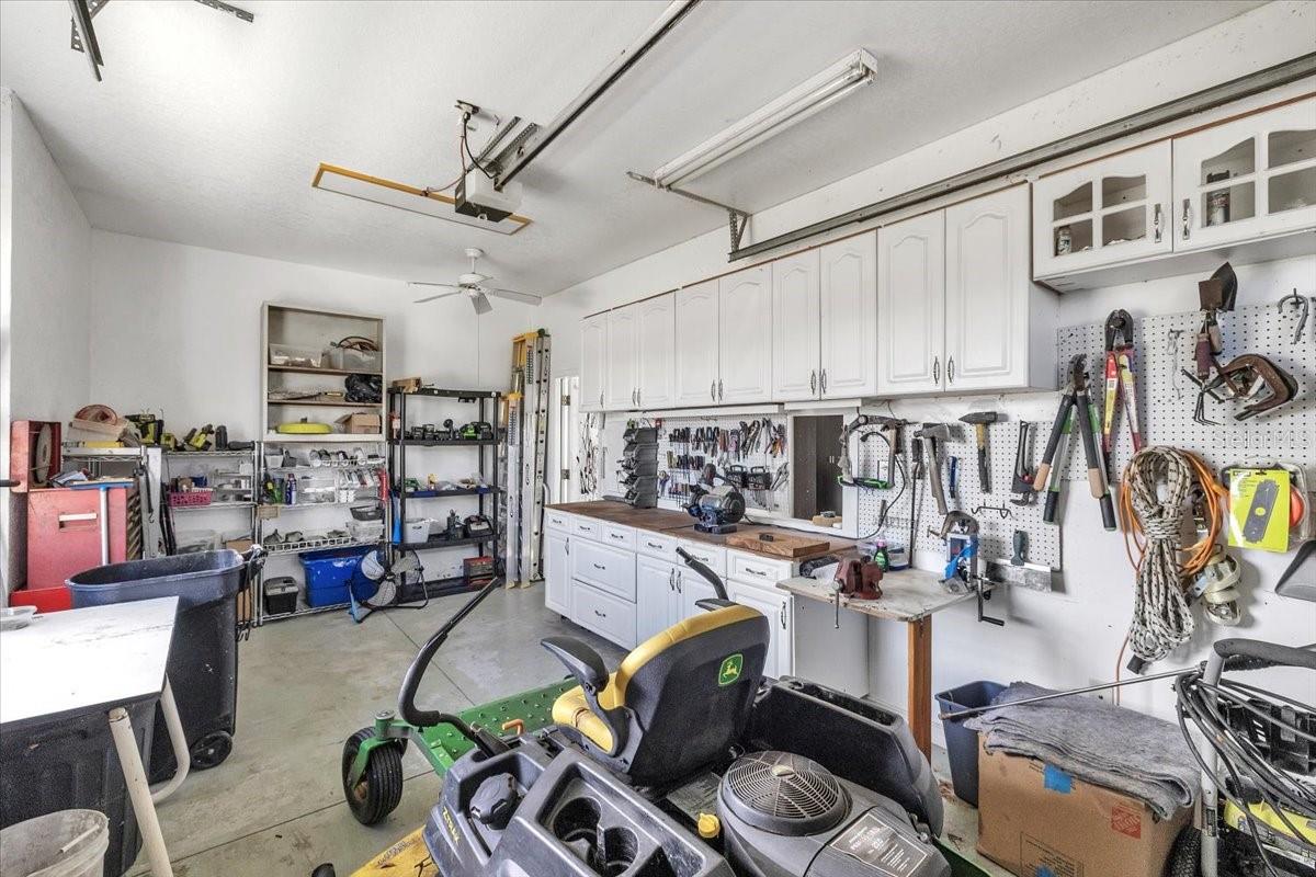 Image 82 of 90 For 8553 Aviary Road