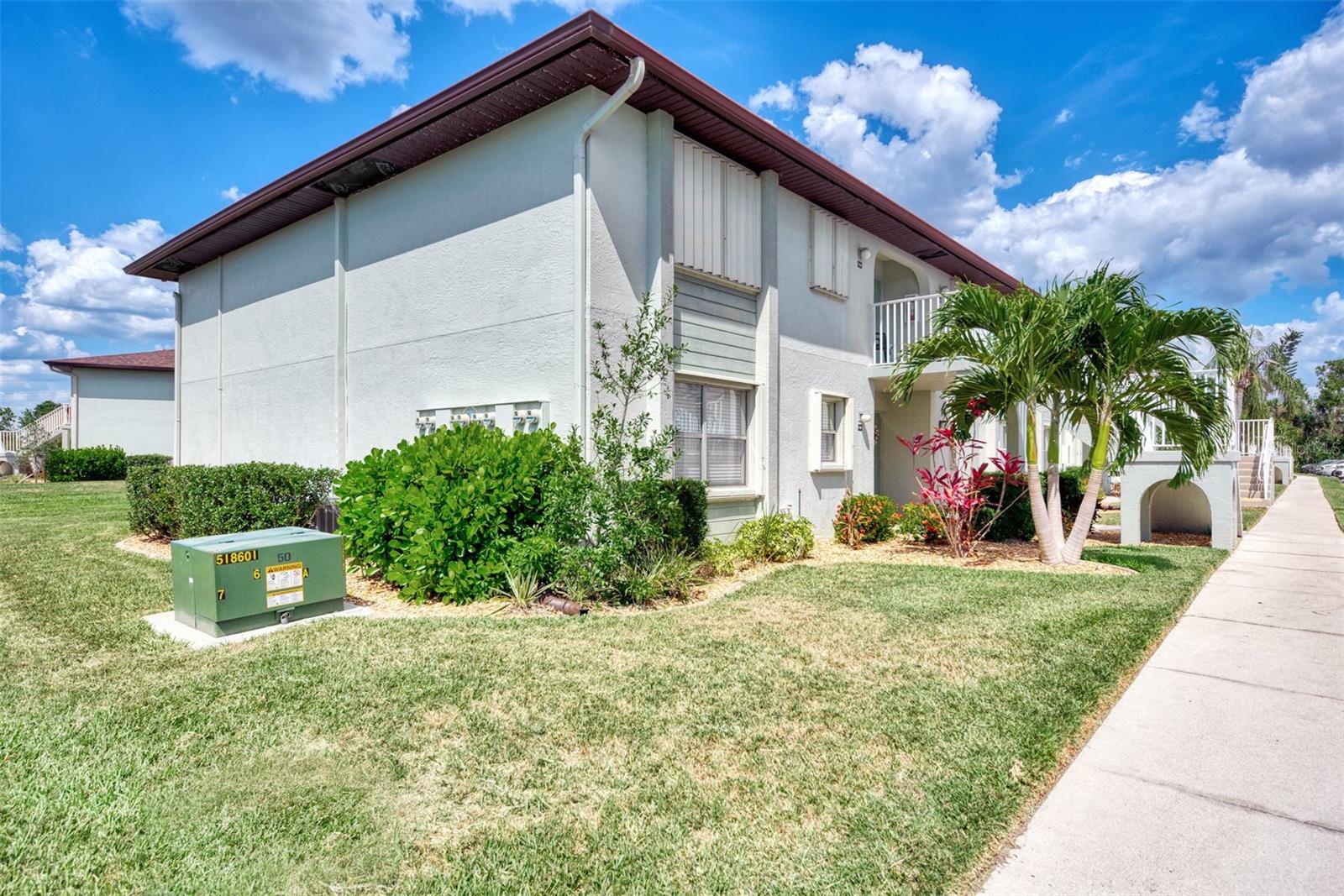 Image 35 of 39 For 25100 Sandhill Boulevard F203