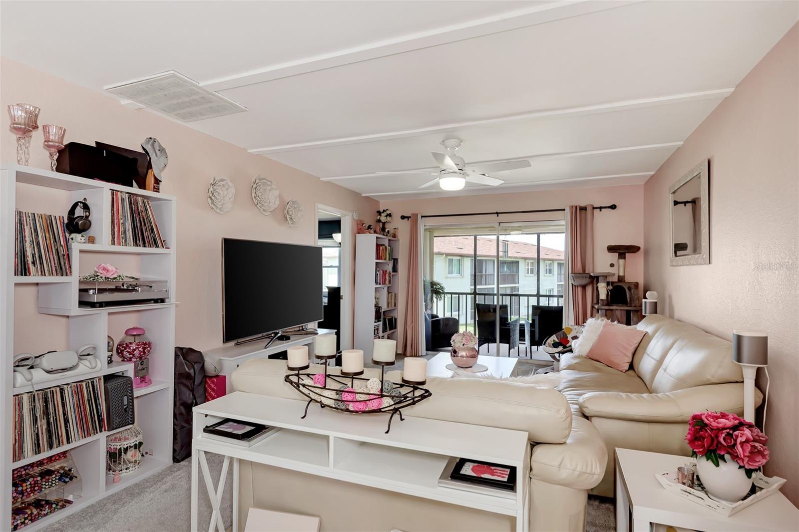 Image 7 of 39 For 25100 Sandhill Boulevard F203