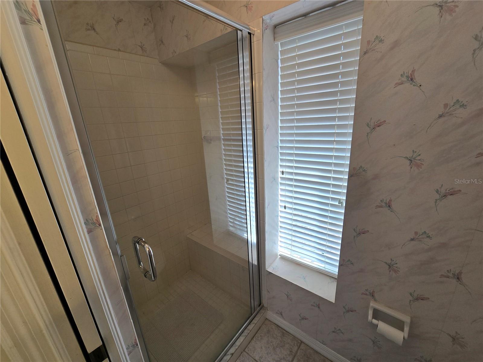 Image 13 of 27 For 4753 Salford Boulevard