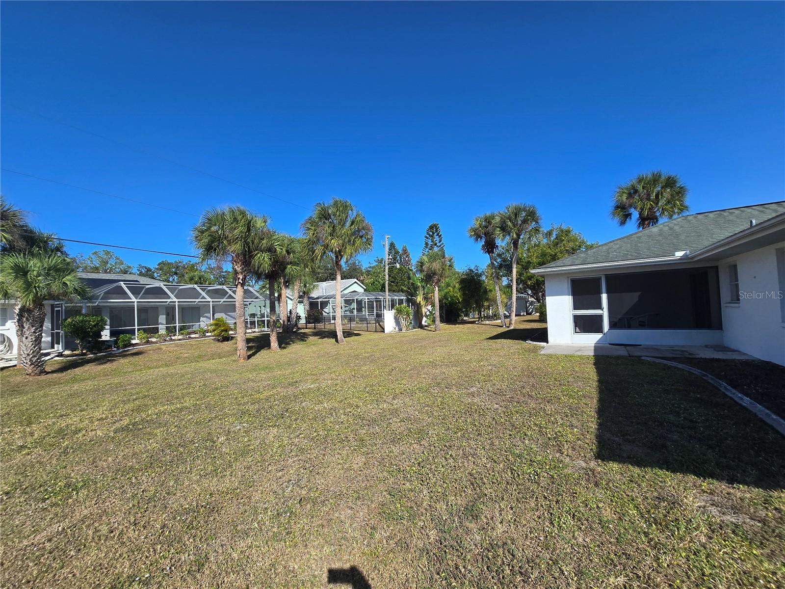 Image 27 of 27 For 4753 Salford Boulevard