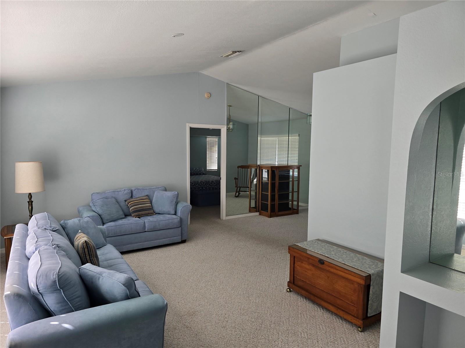 Image 3 of 27 For 4753 Salford Boulevard