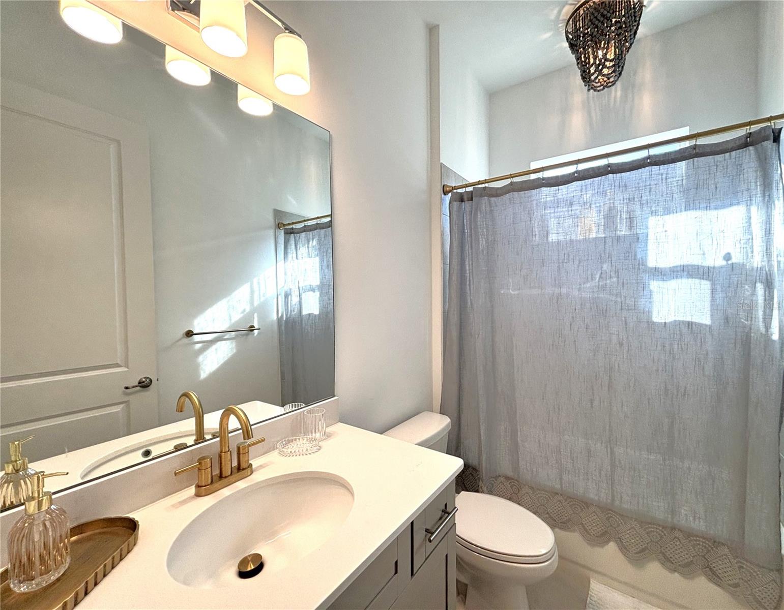 Image 18 of 46 For 17510 Jadestone Court 17510