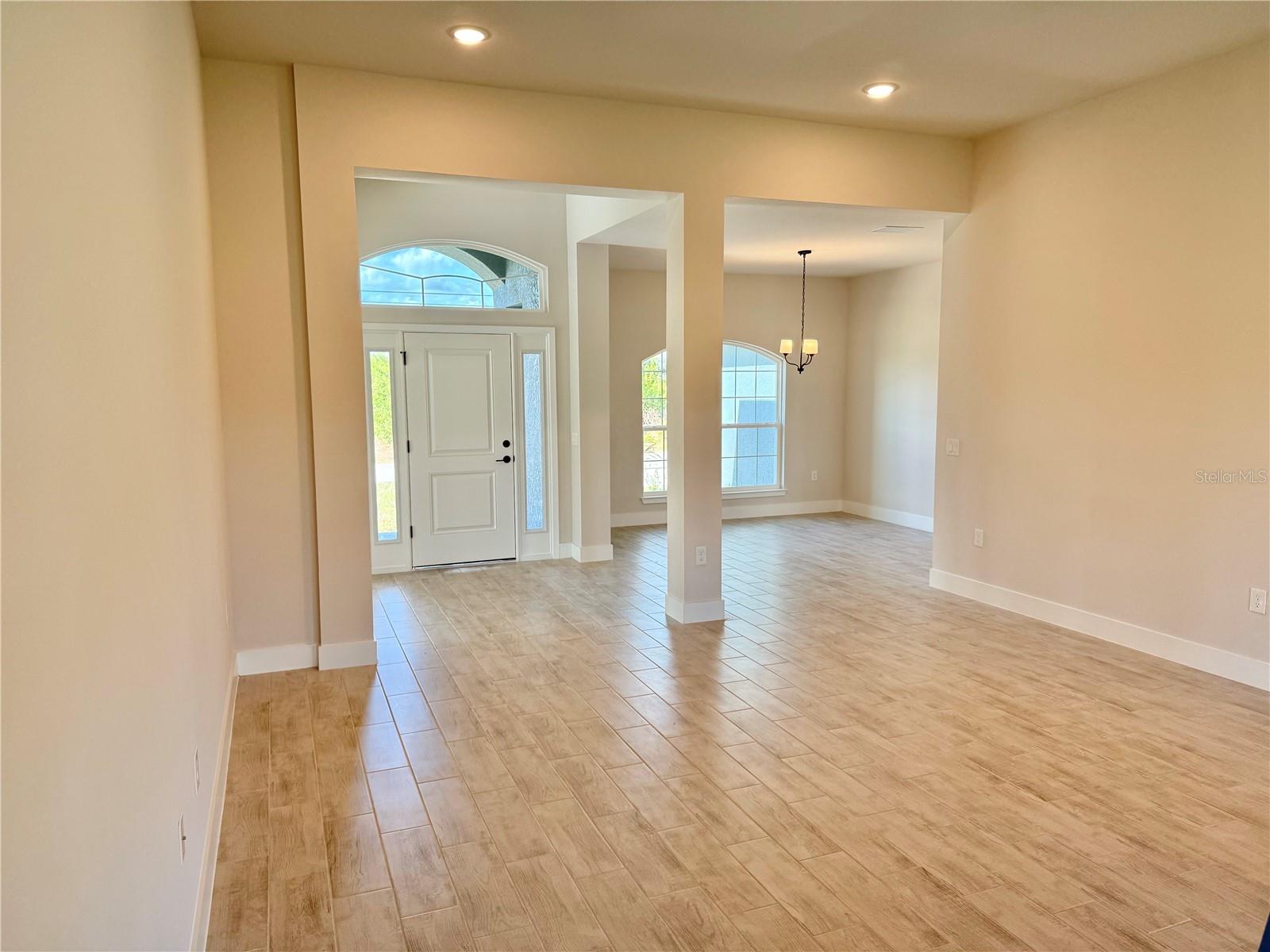 Image 11 of 25 For 9227 Newnan Circle