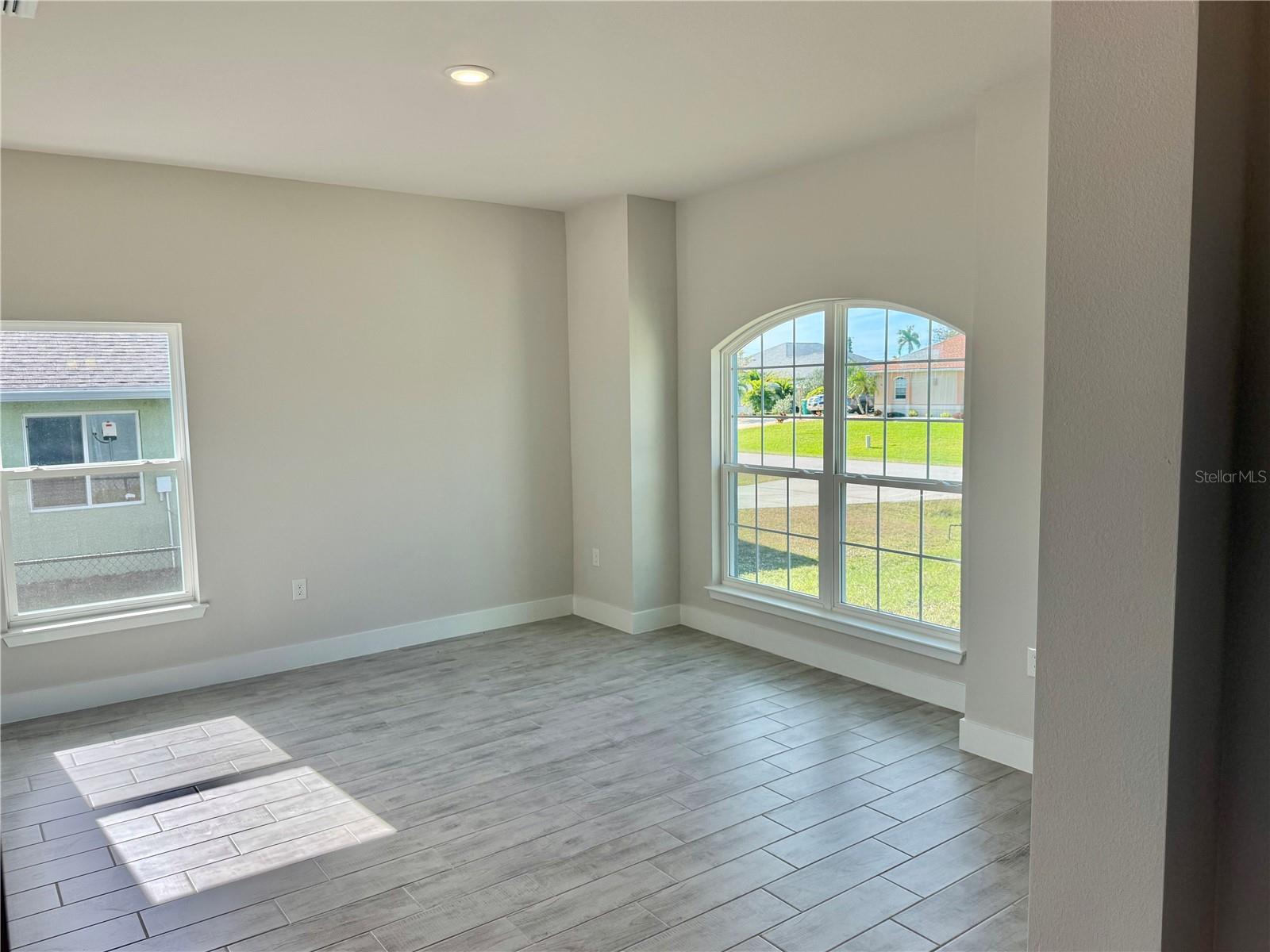 Image 22 of 25 For 9227 Newnan Circle