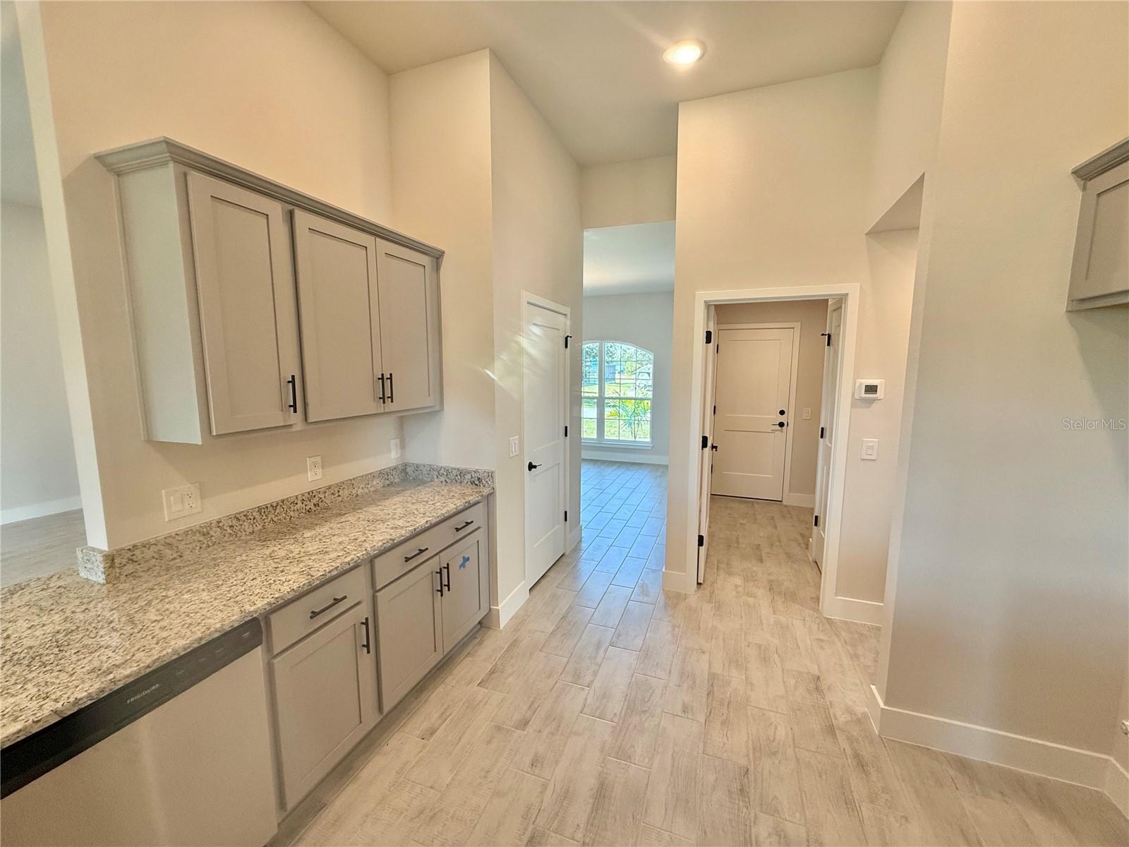 Image 3 of 25 For 9227 Newnan Circle