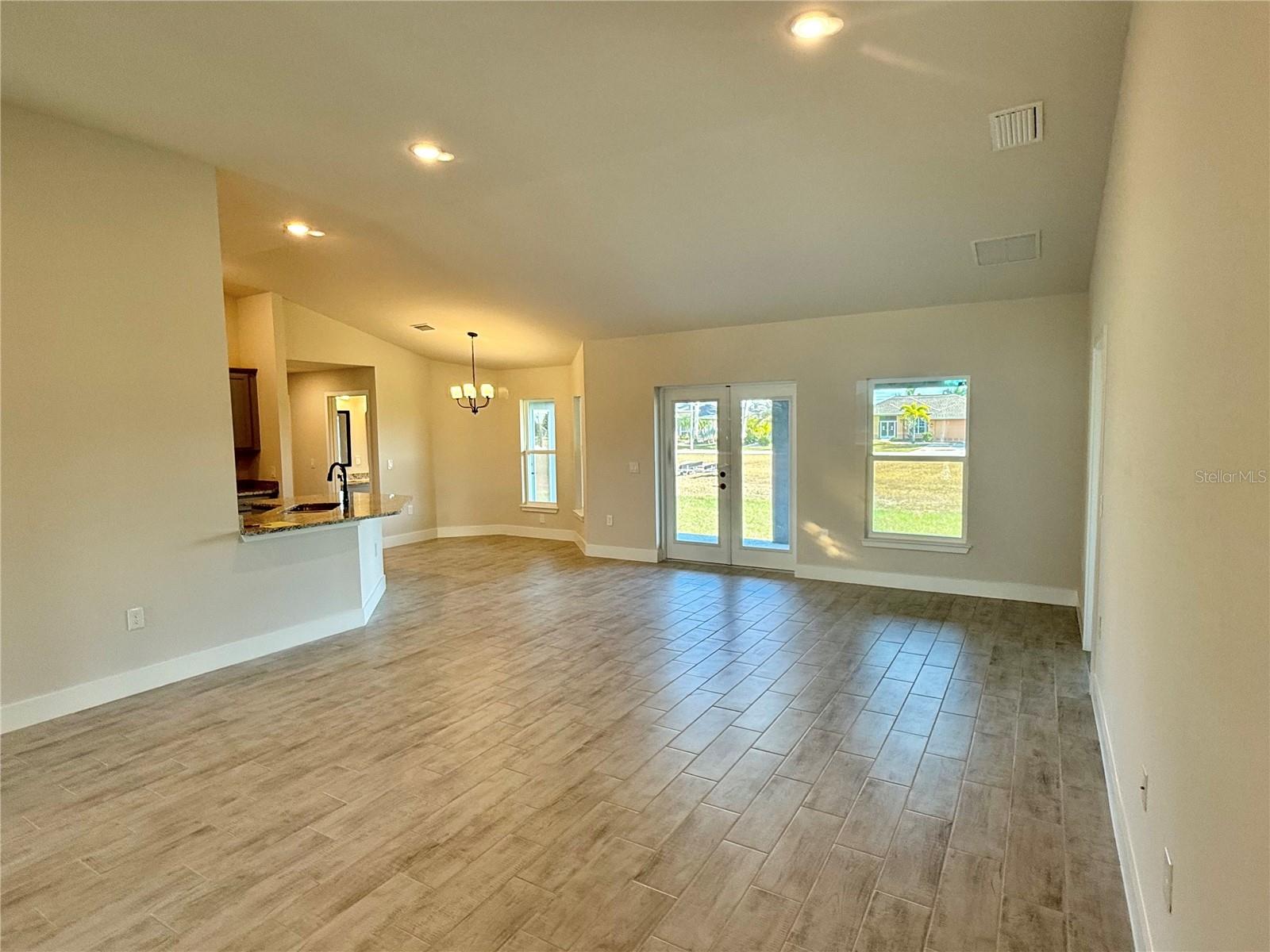 Image 7 of 25 For 9227 Newnan Circle