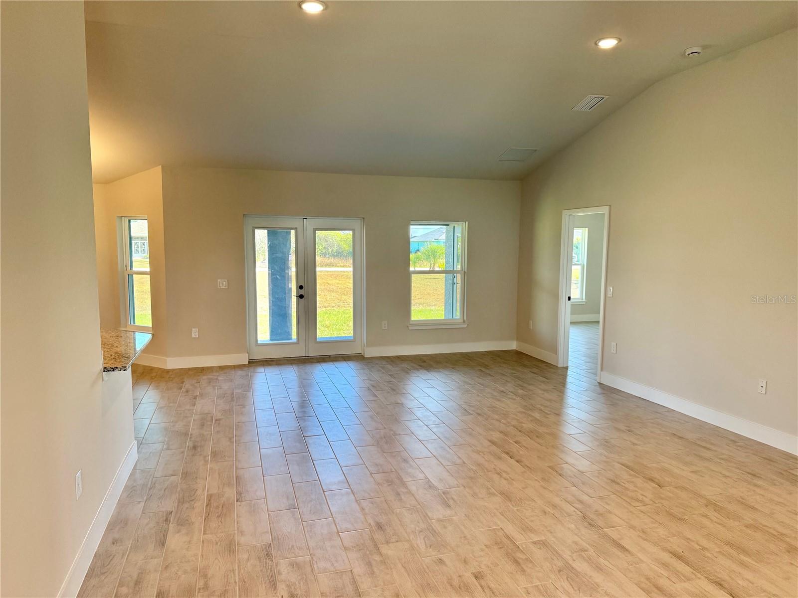 Image 8 of 25 For 9227 Newnan Circle