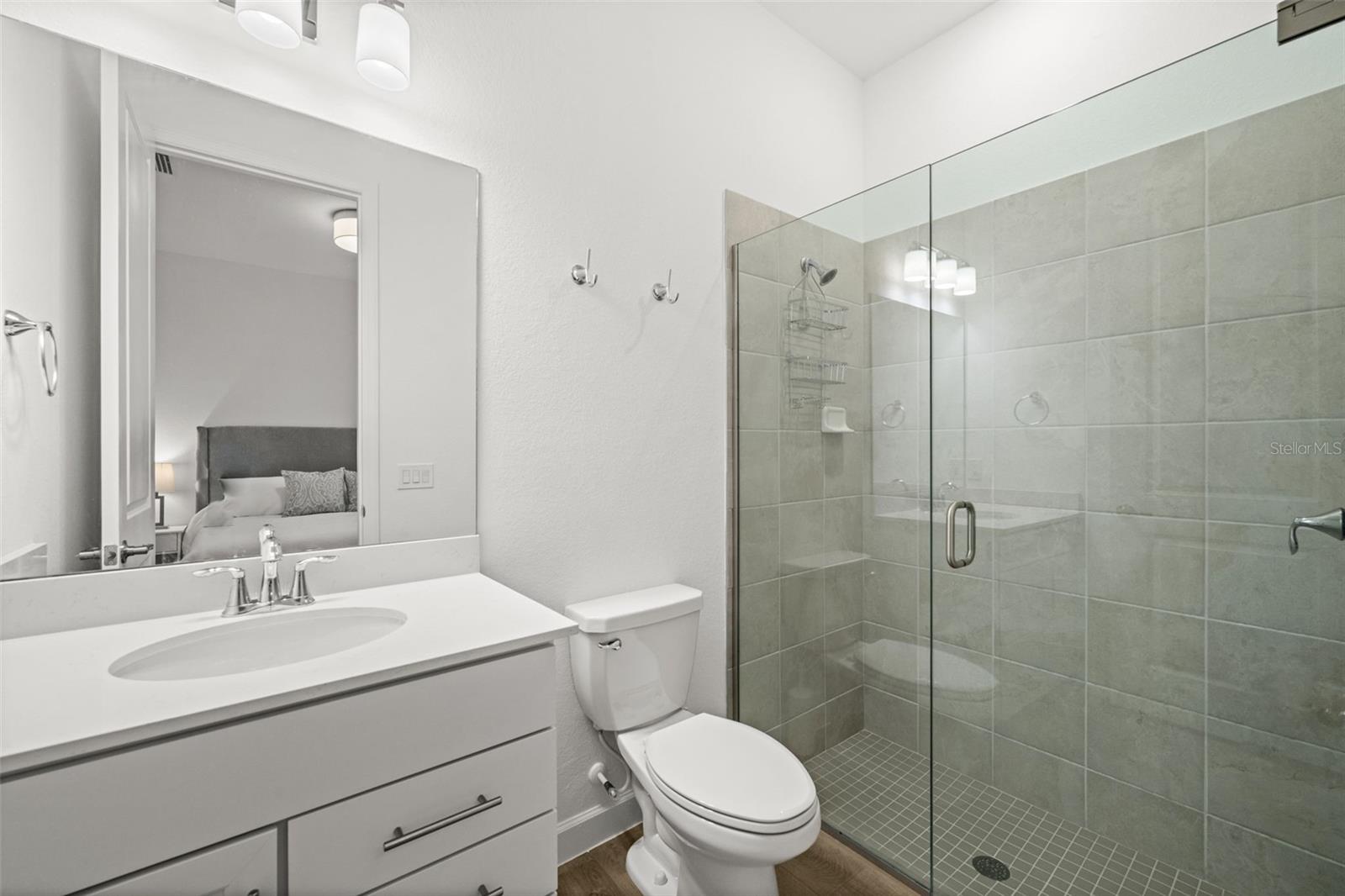 Image 19 of 47 For 15031 Pinehurst Lane