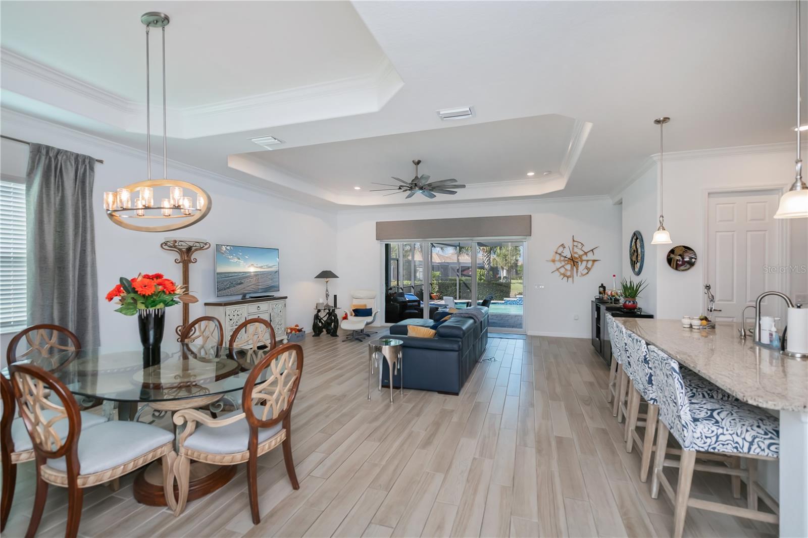 Image 14 of 82 For 25325 Longmeadow Drive