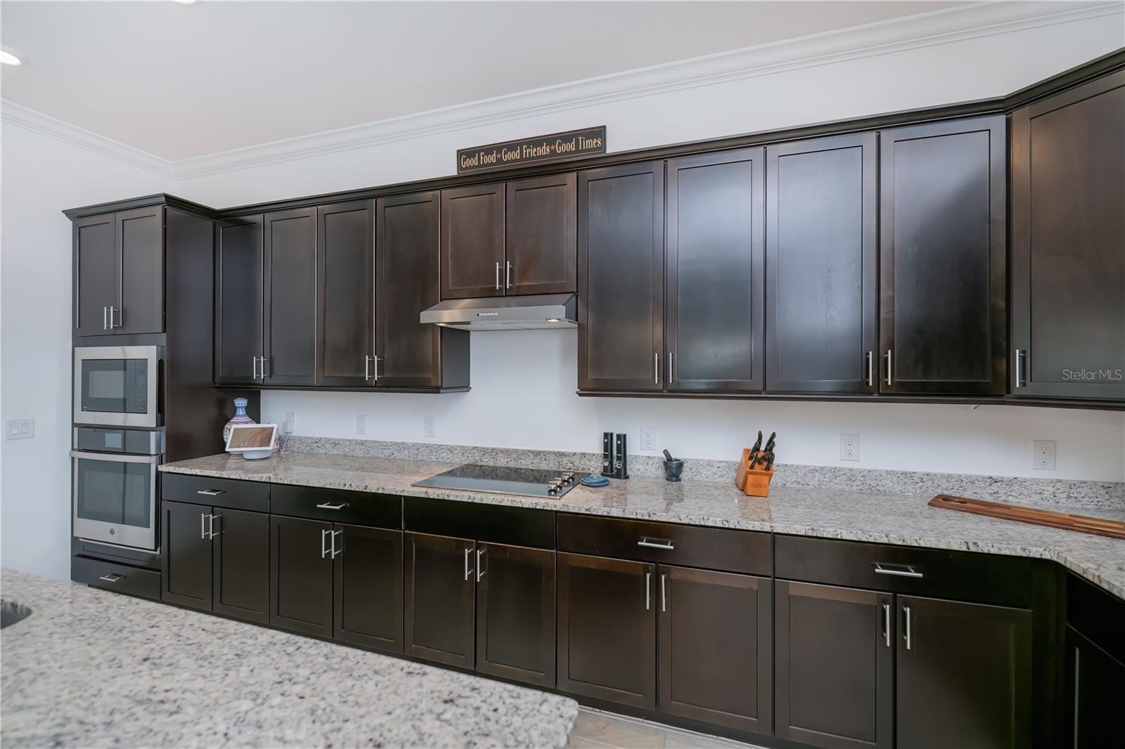 Image 21 of 82 For 25325 Longmeadow Drive