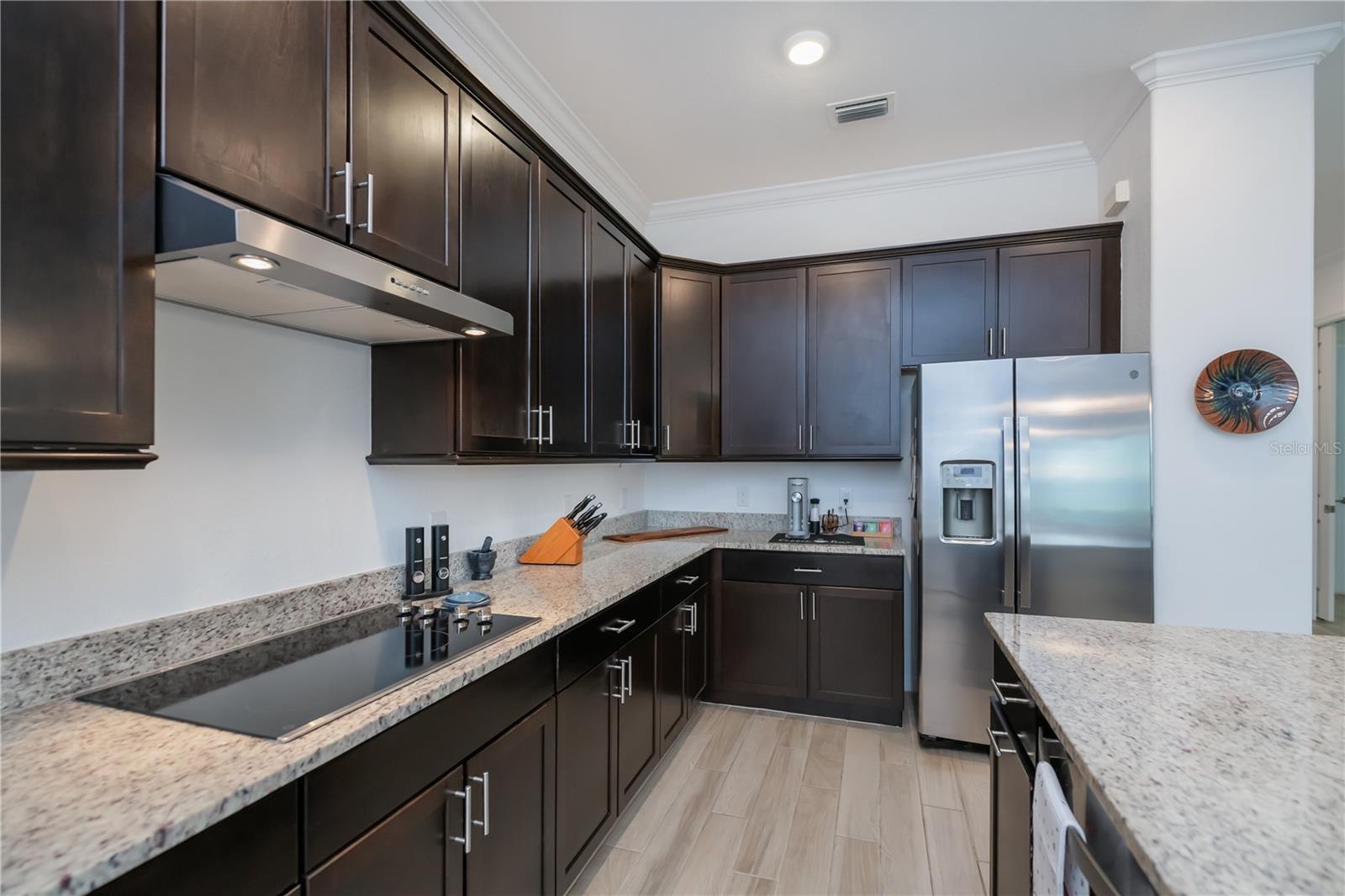 Image 22 of 82 For 25325 Longmeadow Drive