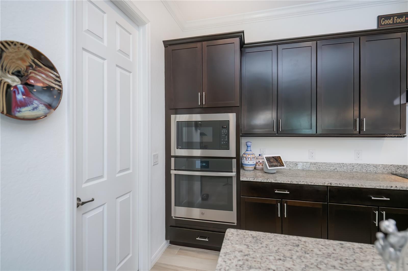 Image 26 of 82 For 25325 Longmeadow Drive