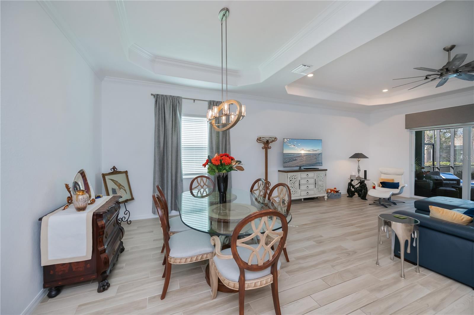 Image 32 of 82 For 25325 Longmeadow Drive