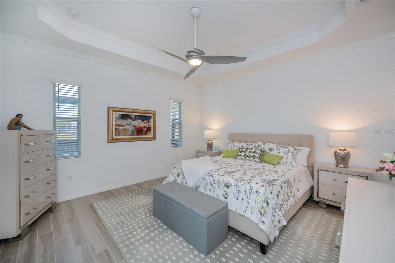 Image 34 of 82 For 25325 Longmeadow Drive