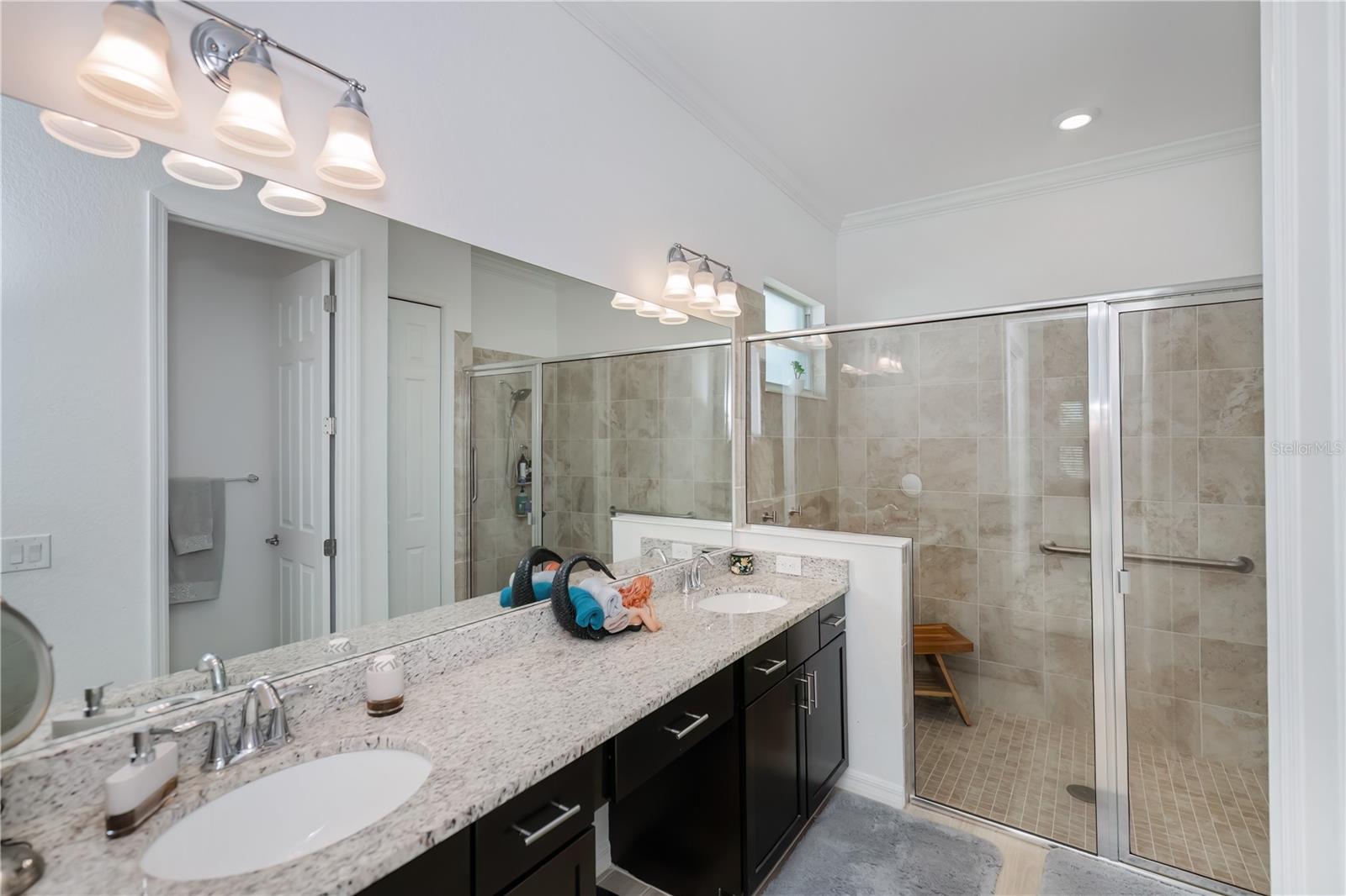 Image 37 of 82 For 25325 Longmeadow Drive