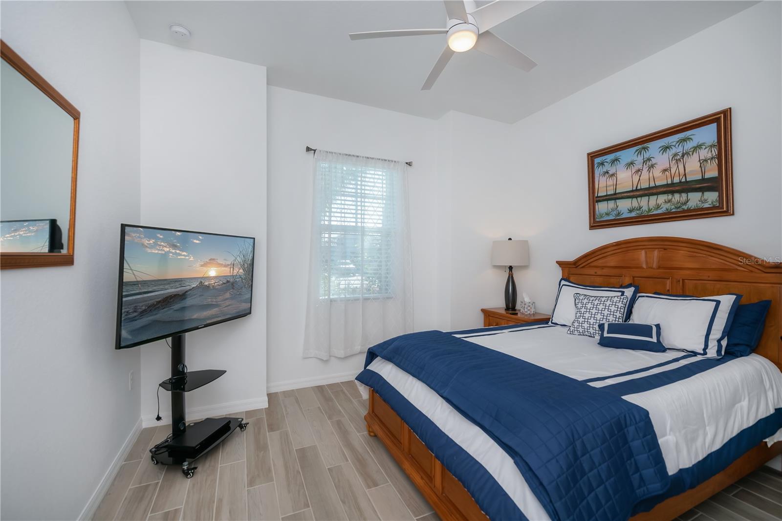 Image 43 of 82 For 25325 Longmeadow Drive