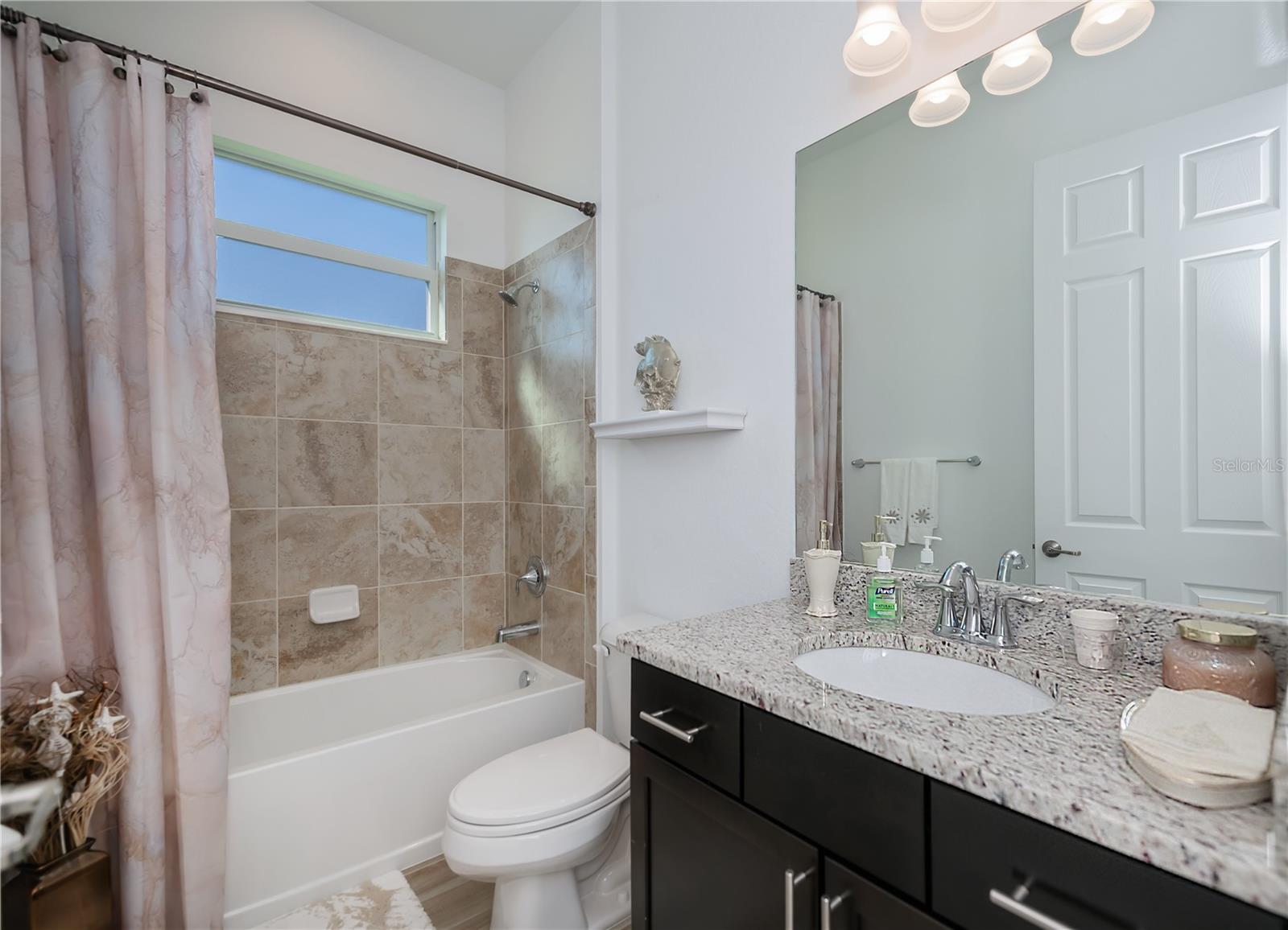 Image 46 of 82 For 25325 Longmeadow Drive