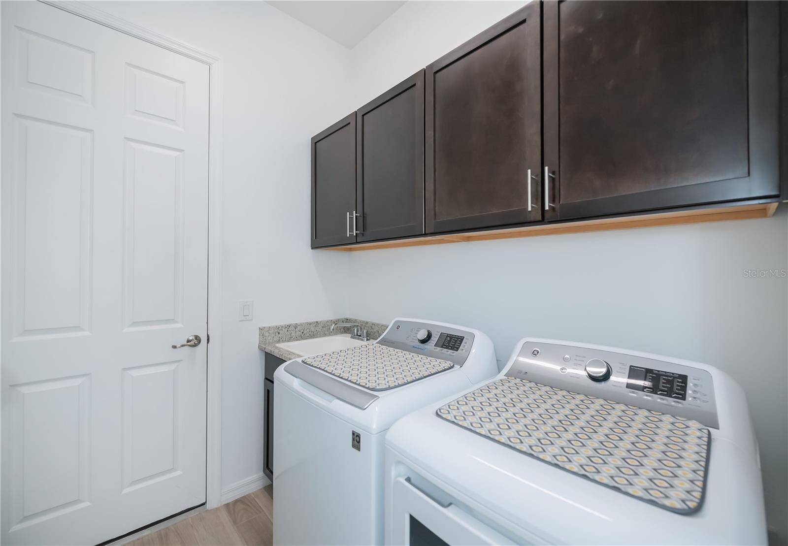 Image 56 of 82 For 25325 Longmeadow Drive