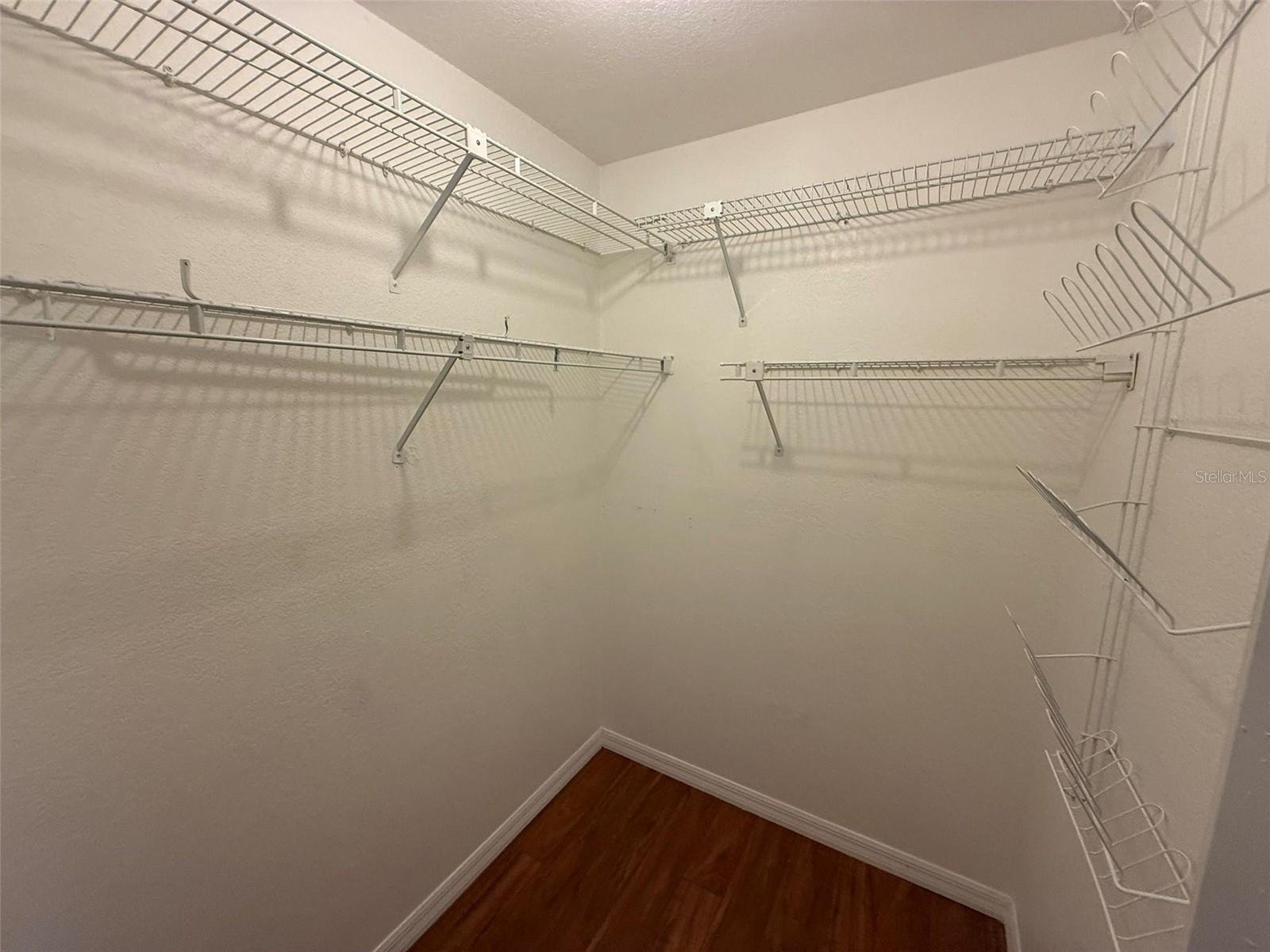 Image 14 of 22 For 26186 Northern Cross Road 1b