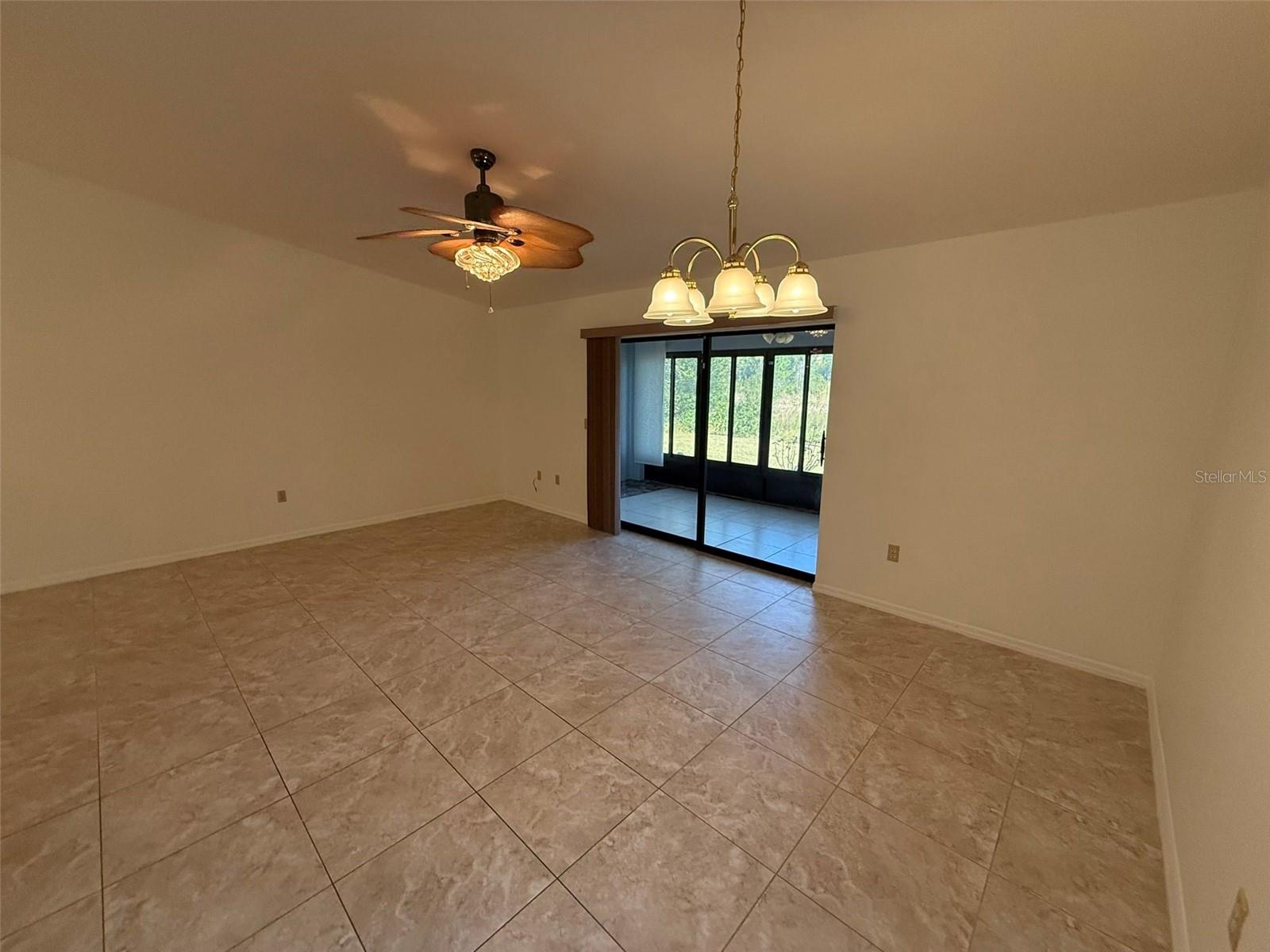 Image 6 of 22 For 26186 Northern Cross Road 1b