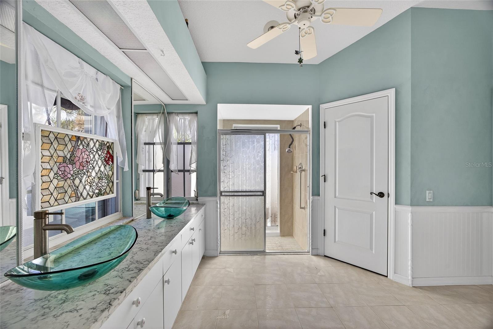 Listing photo id 14 for 1421 Rio De Janeiro Avenue