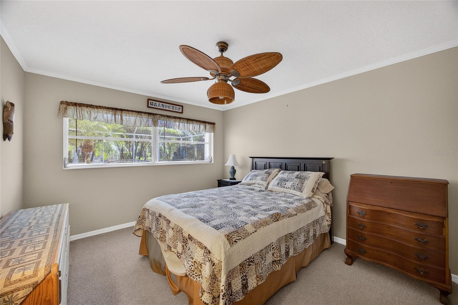 Listing photo id 15 for 1421 Rio De Janeiro Avenue