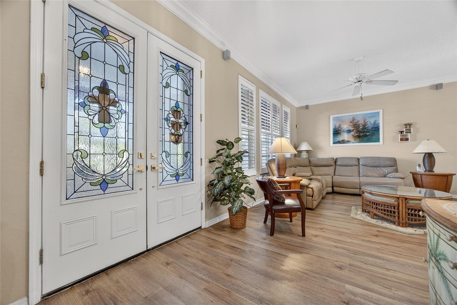 Listing photo id 0 for 1421 Rio De Janeiro Avenue