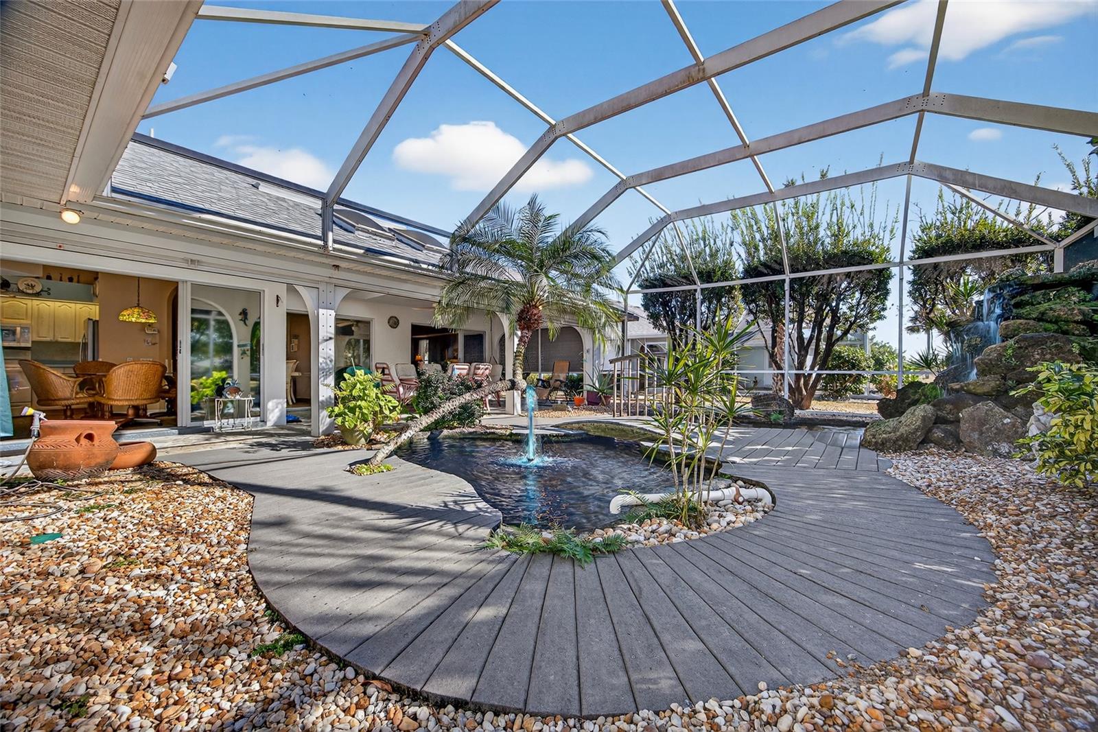 Listing photo id 22 for 1421 Rio De Janeiro Avenue