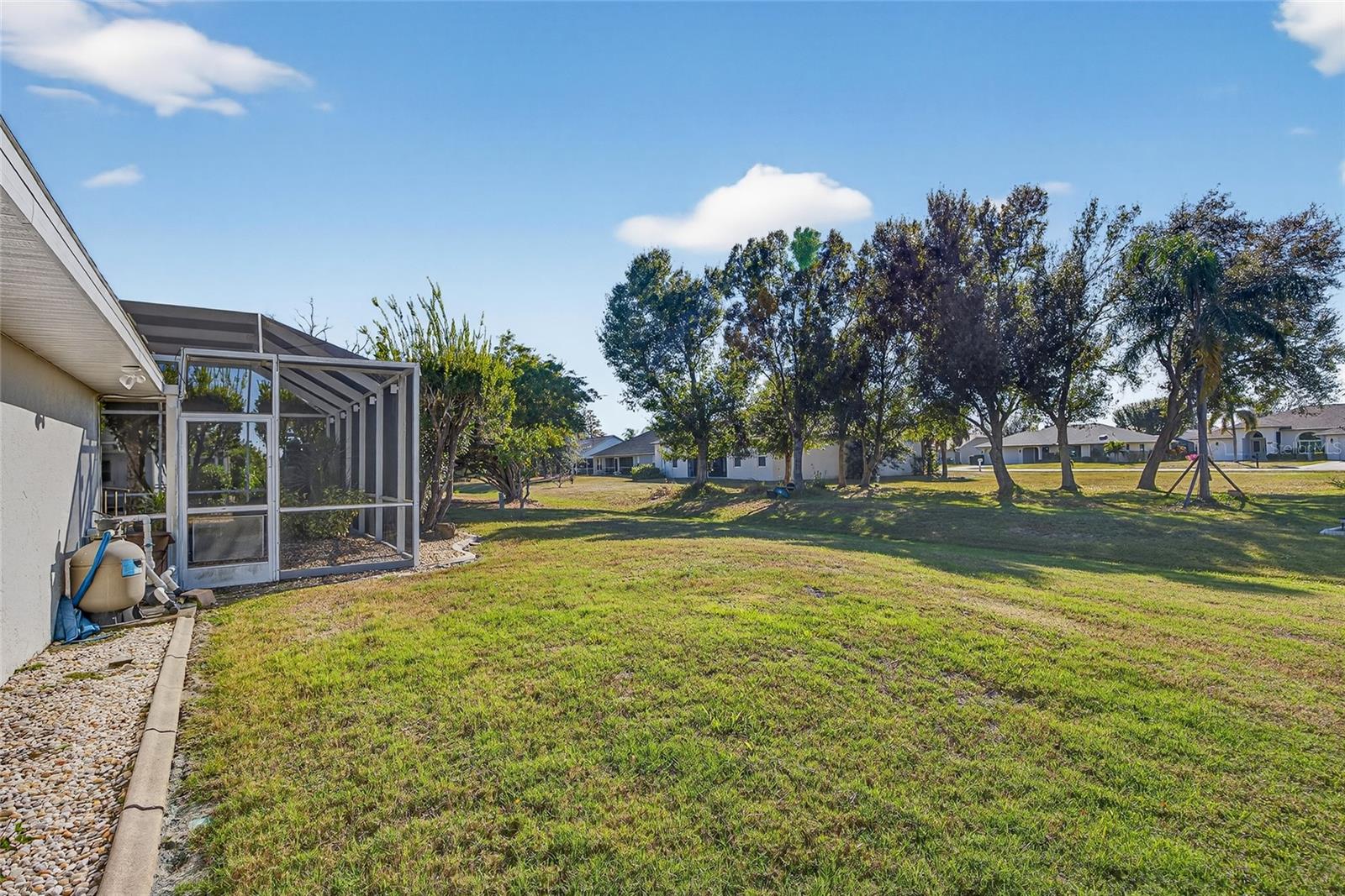 Listing photo id 26 for 1421 Rio De Janeiro Avenue