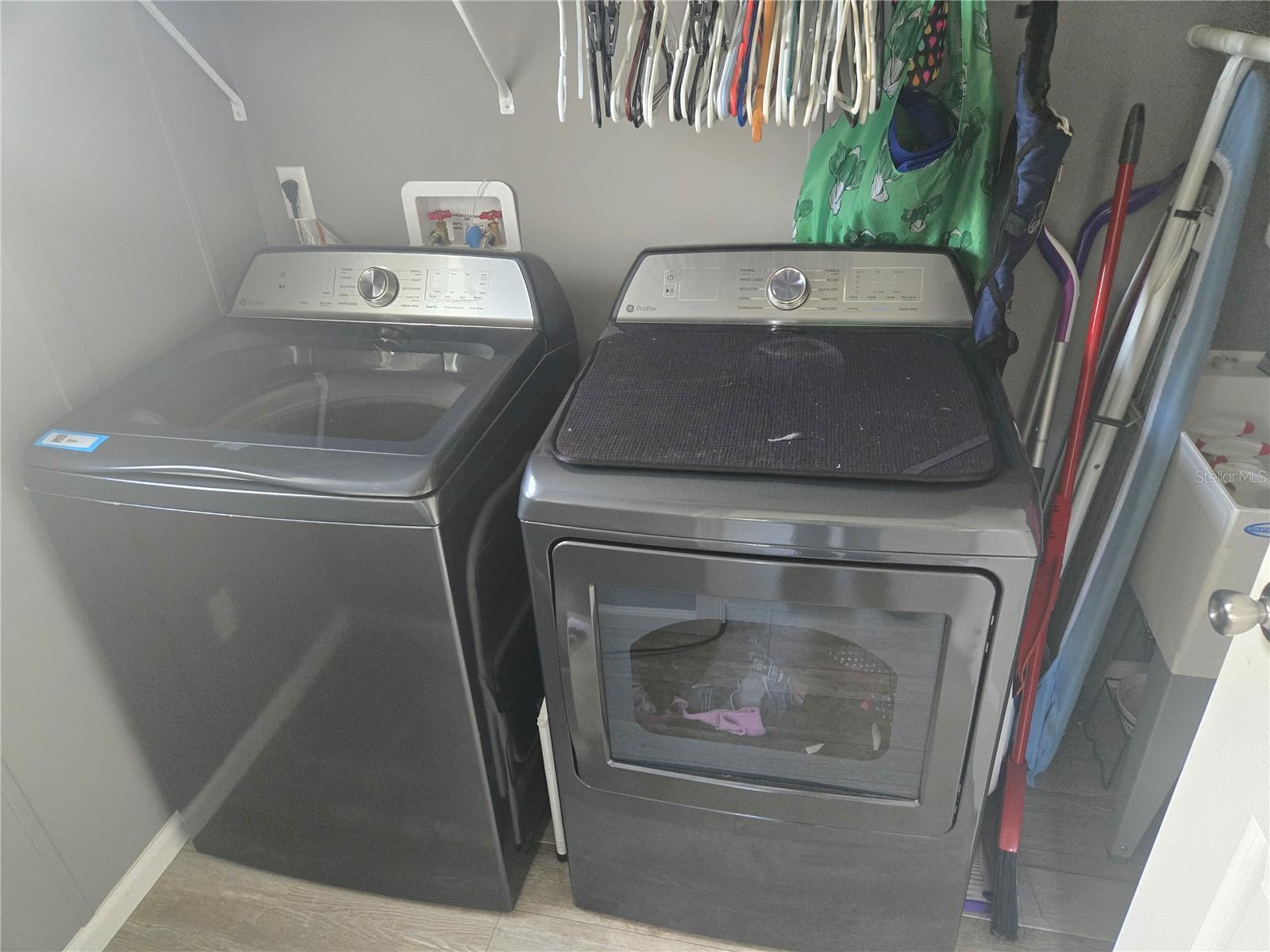 Image 9 of 19 For 1981 Piggy Back Road