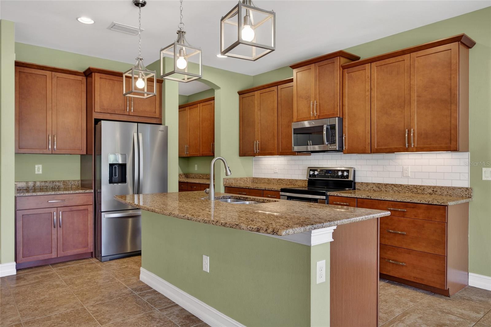 Image 10 of 54 For 1048 Bradberry Drive