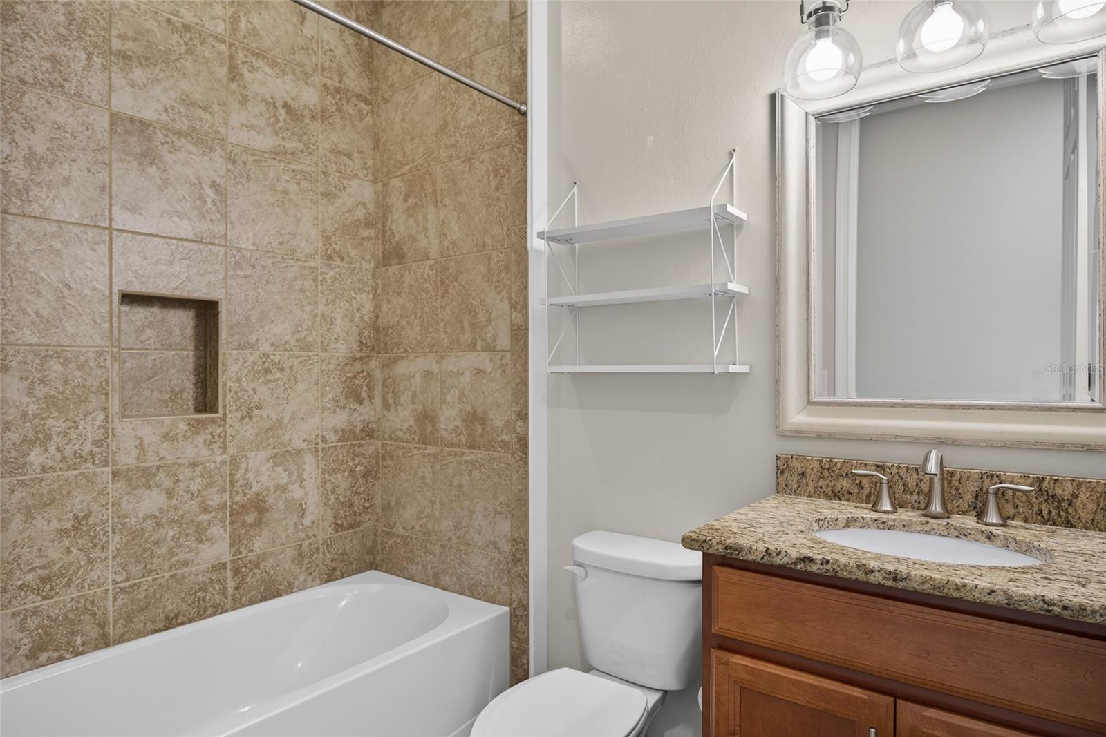 Image 18 of 54 For 1048 Bradberry Drive